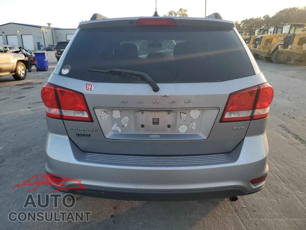 DODGE JOURNEY 2015 - 3C4PDCBB9FT735624