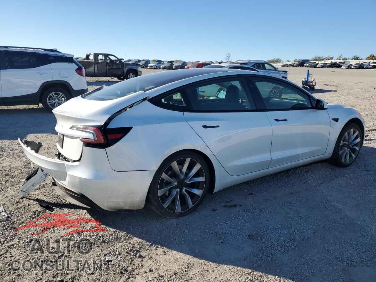 TESLA MODEL 3 2024 - 5YJ3E1EA2RF733770