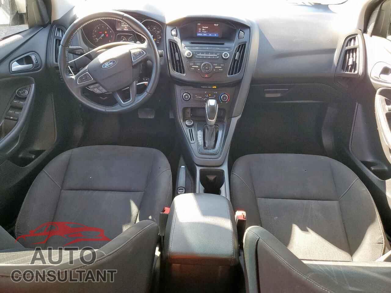 FORD FOCUS 2015 - 1FADP3F29FL384686