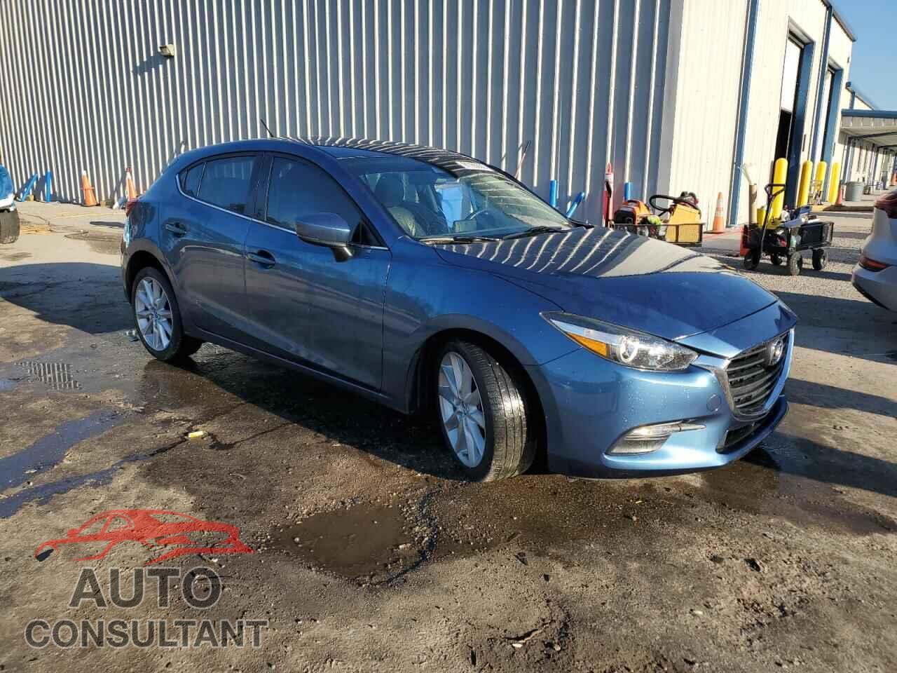 MAZDA 3 2017 - 3MZBN1L33HM128826