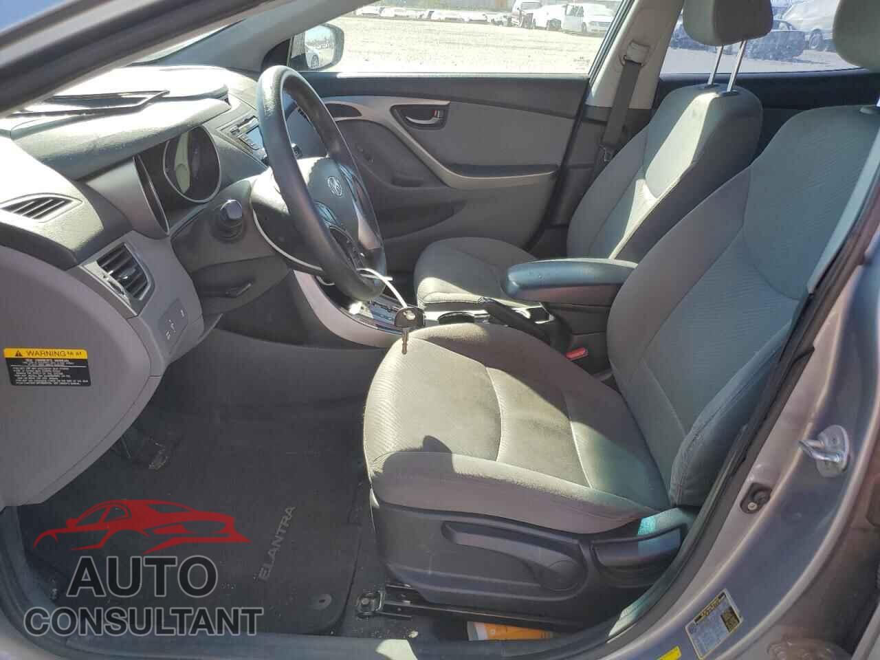 HYUNDAI ELANTRA 2013 - KMHDH4AE3DU893125