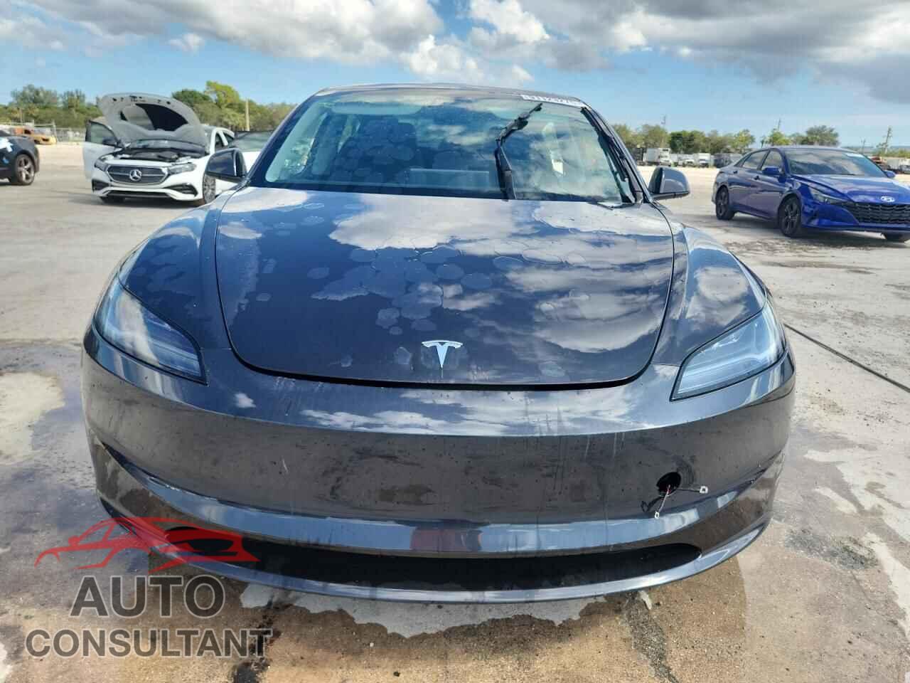 TESLA MODEL 3 2025 - 5YJ3E1EA9SF972013