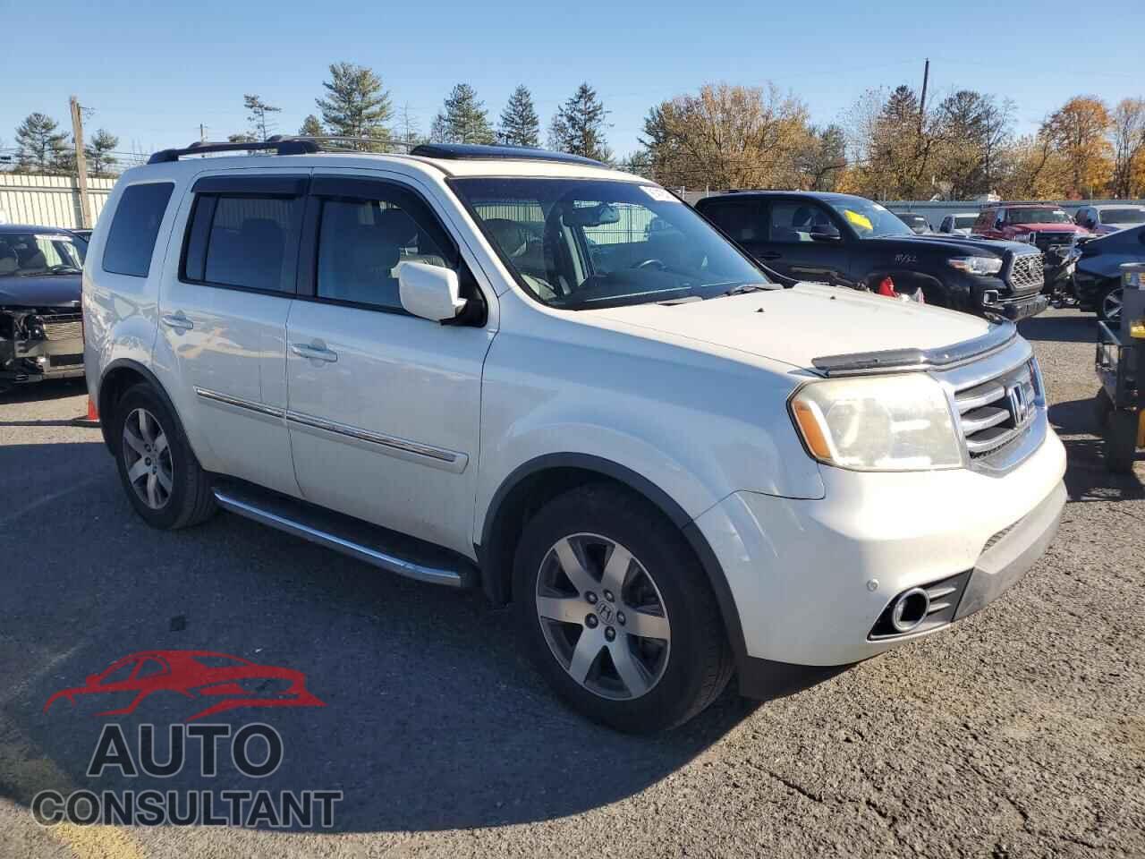 HONDA PILOT 2013 - 5FNYF4H92DB003100