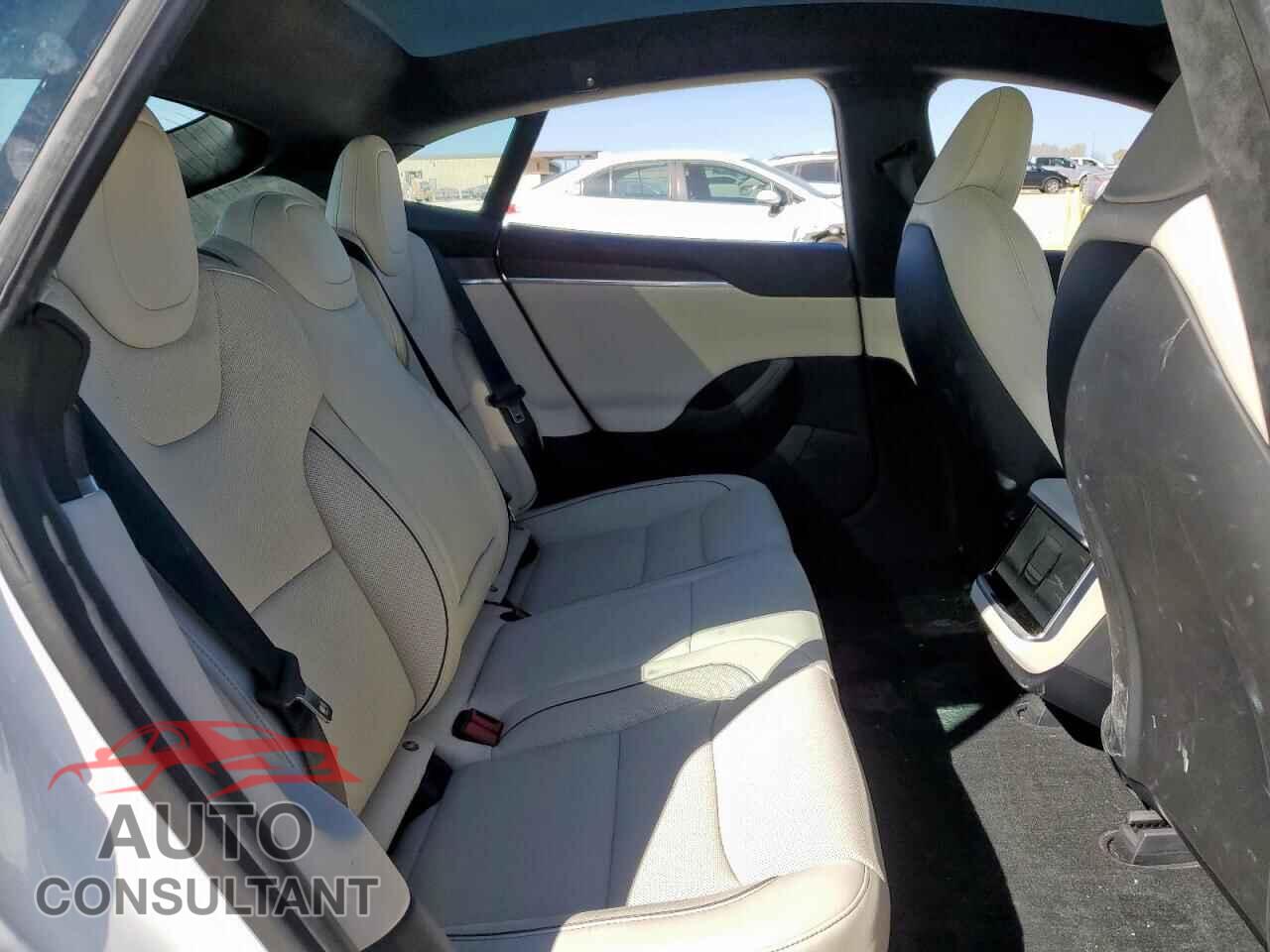 TESLA MODEL S 2023 - 5YJSA1E64PF528094