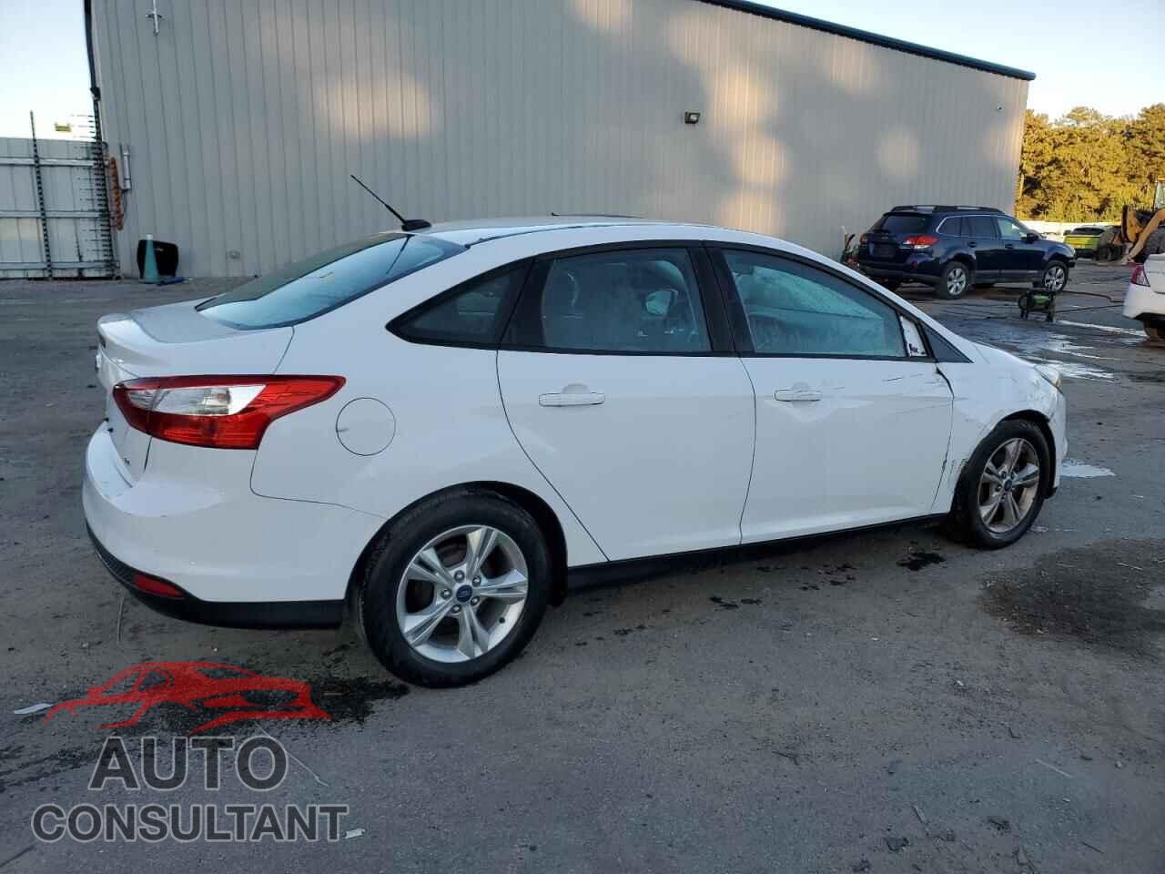 FORD FOCUS 2014 - 1FADP3F22EL353195