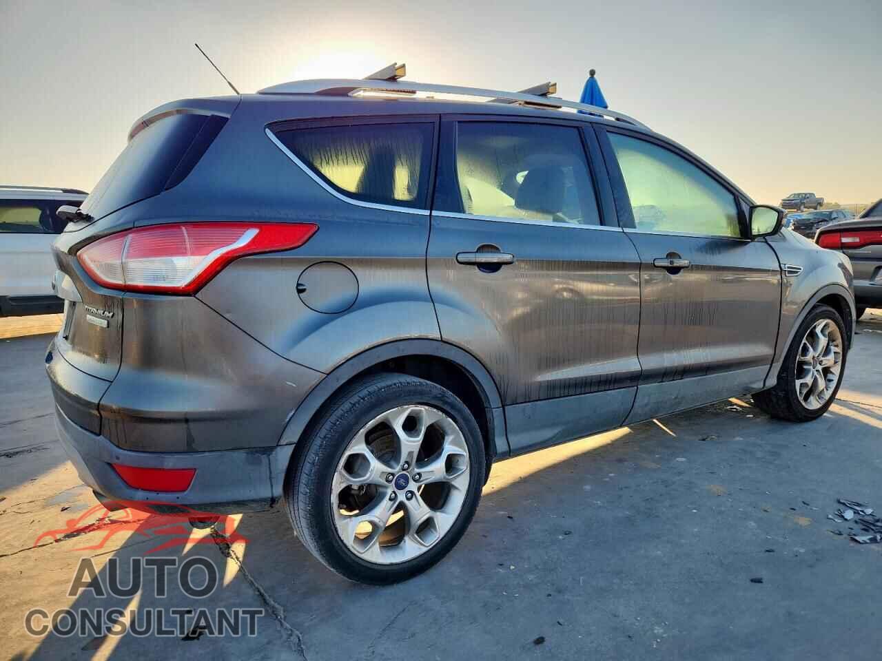 FORD ESCAPE 2015 - 1FMCU0J99FUC40305
