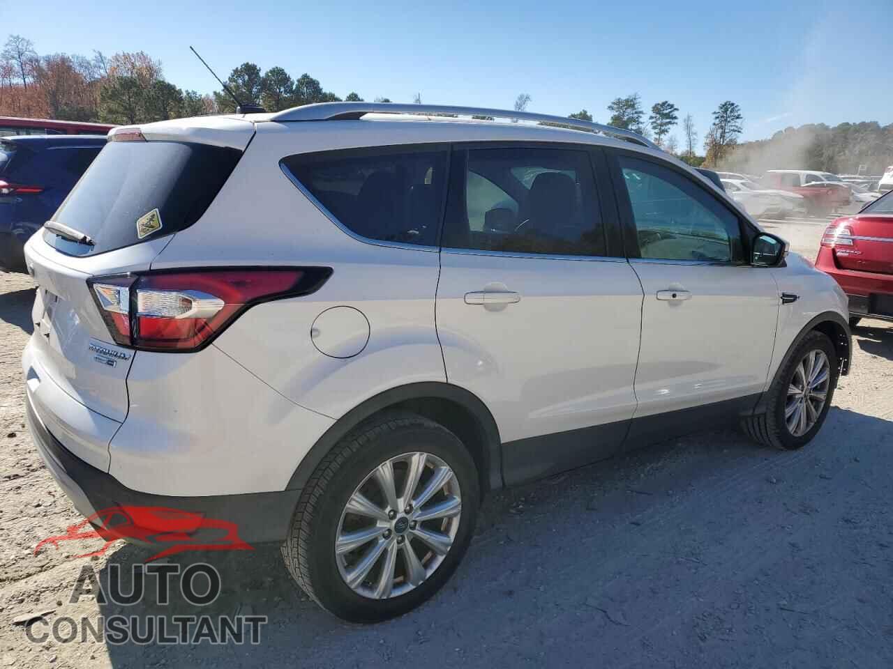 FORD ESCAPE 2017 - 1FMCU9JD2HUC44451