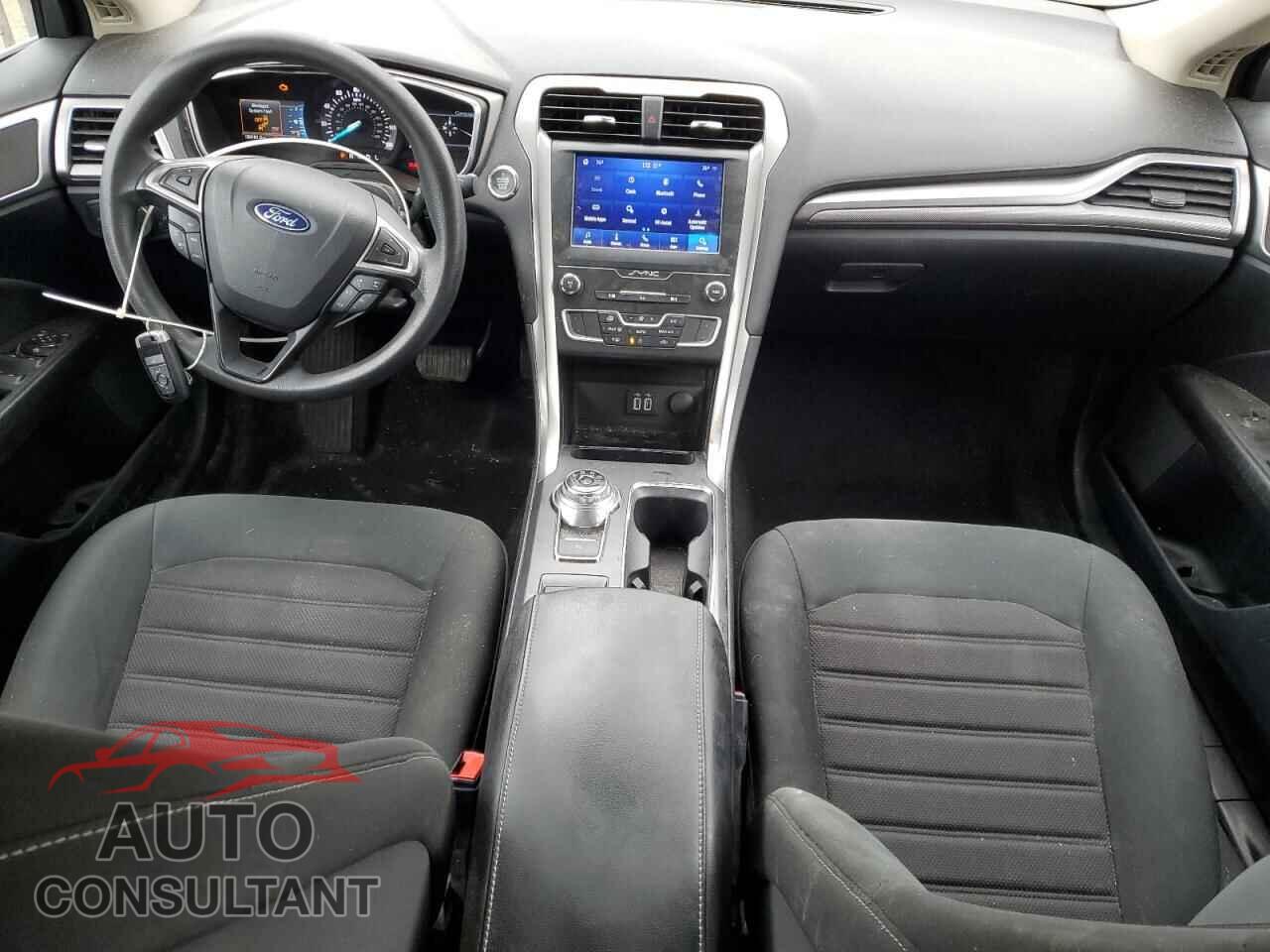 FORD FUSION 2020 - 3FA6P0HD0LR247302