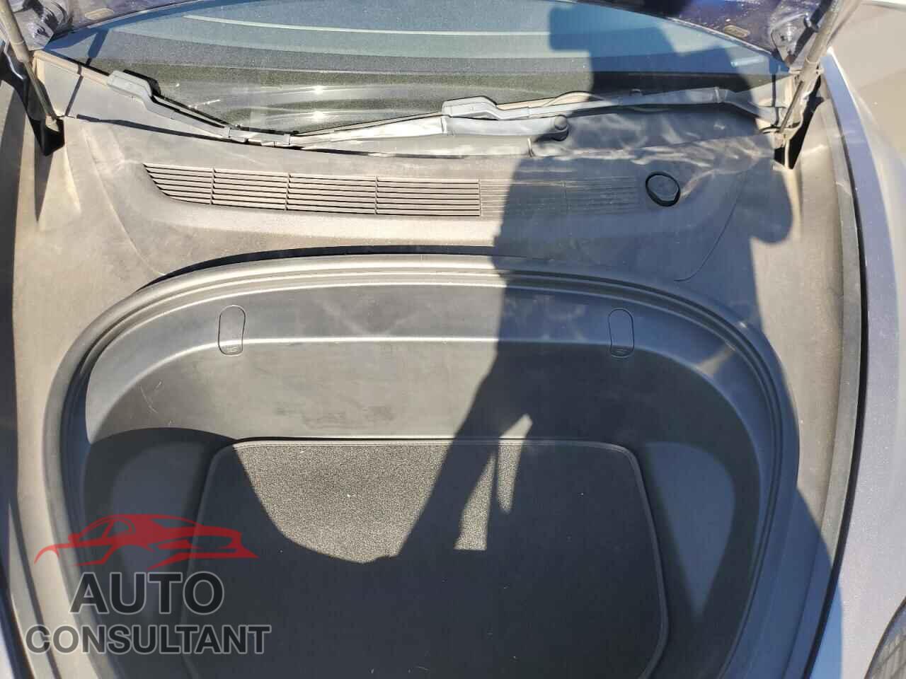 TESLA MODEL 3 2018 - 5YJ3E1EA7JF154164