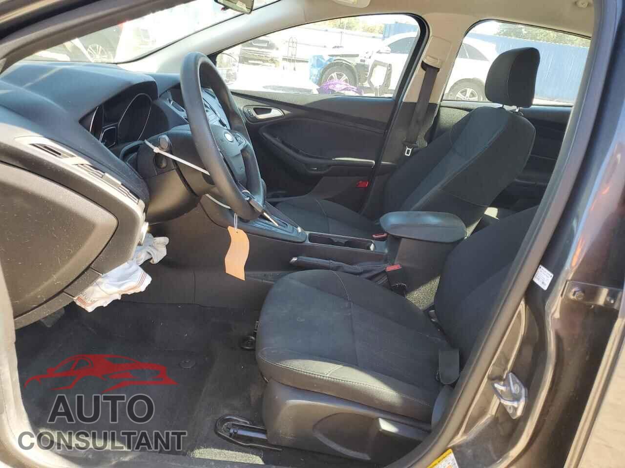 FORD FOCUS 2017 - 1FADP3F2XHL300720