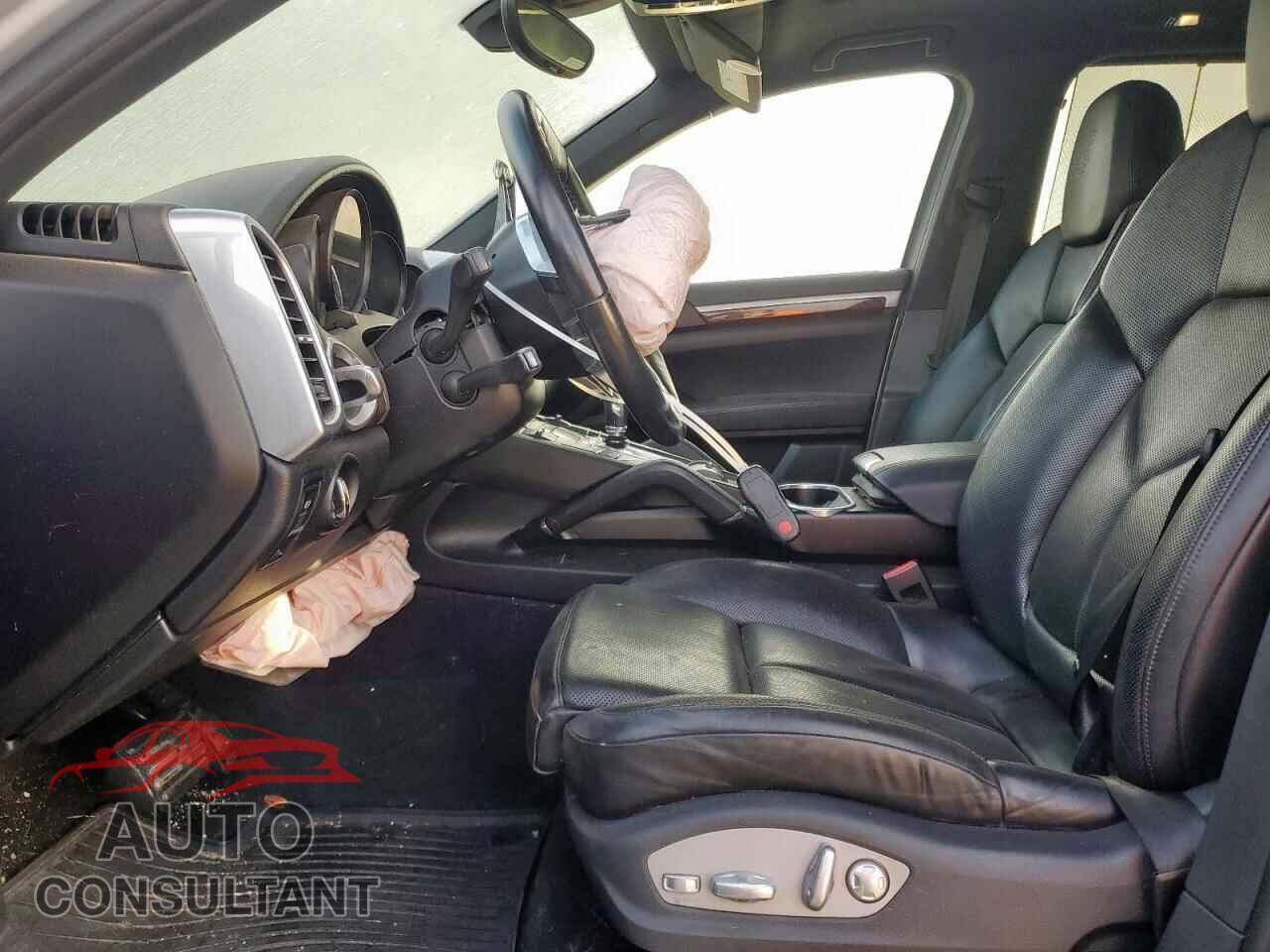 PORSCHE CAYENNE 2016 - WP1AA2A20GKA37141