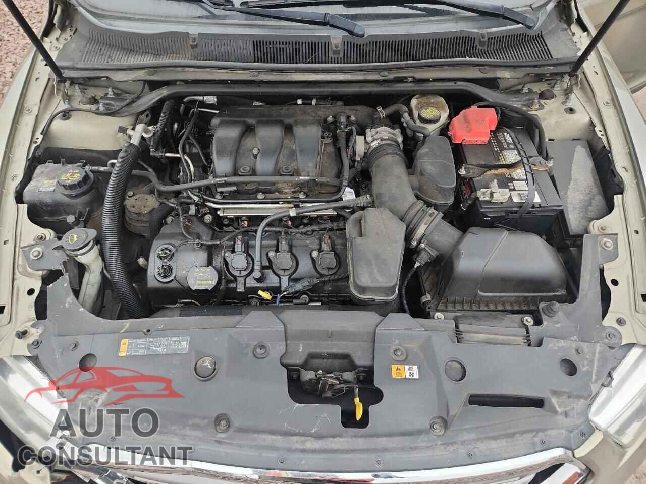 FORD TAURUS 2013 - 1FAHP2E84DG210466