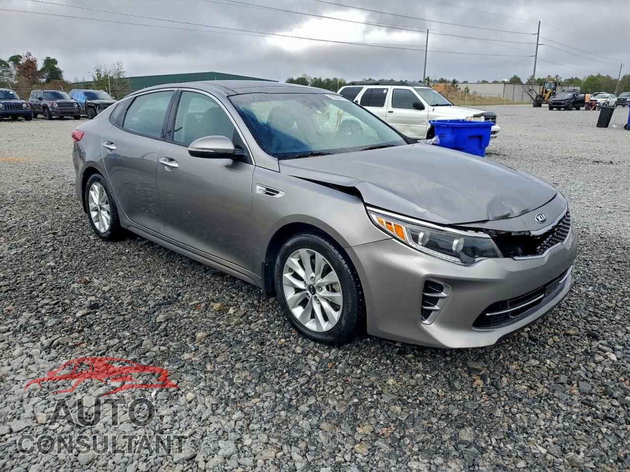 KIA OPTIMA 2017 - 5XXGU4L32HG126516