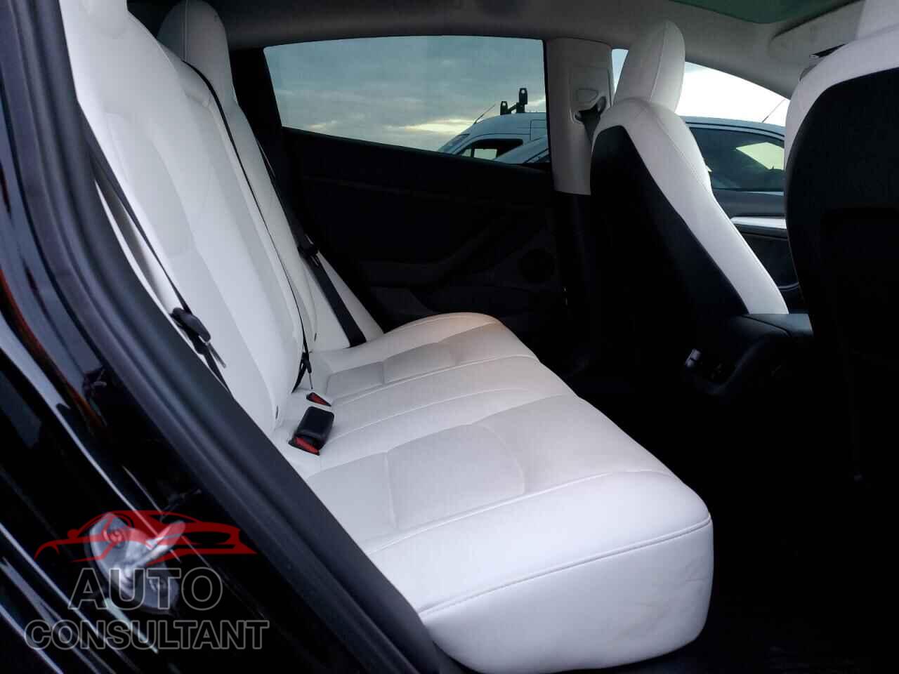 TESLA MODEL 3 2023 - 5YJ3E1EA5PF424386