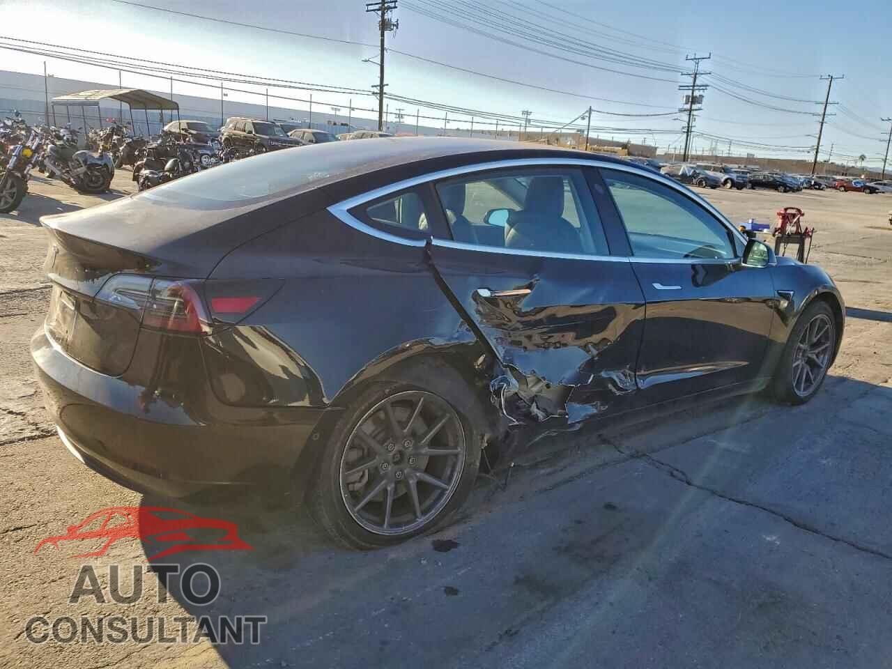 TESLA MODEL 3 2018 - 5YJ3E1EA8JF057006