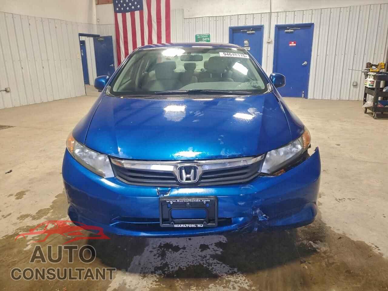 HONDA CIVIC 2012 - 2HGFB2F52CH502271