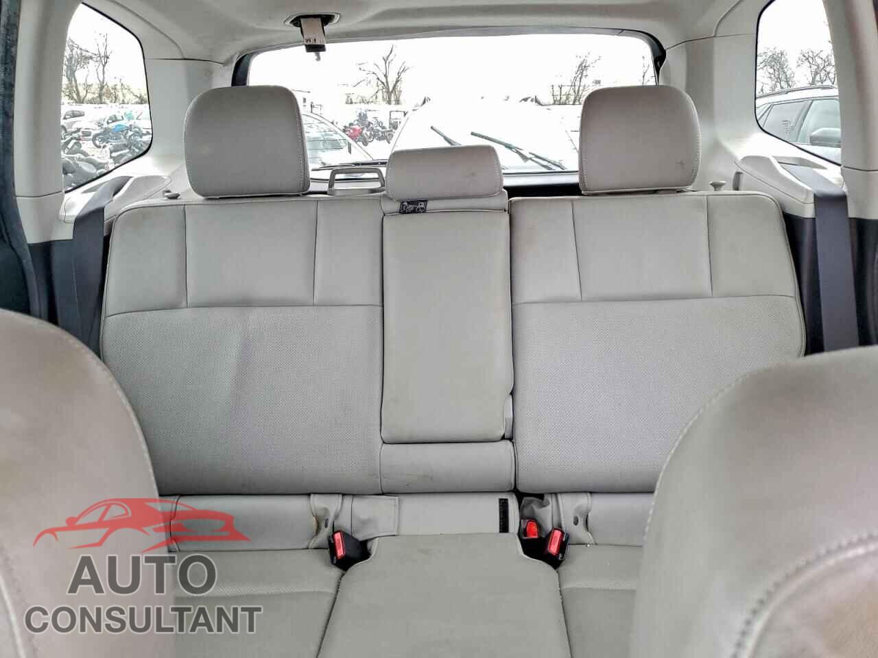 SUBARU FORESTER 2015 - JF2SJAKC9FH404915