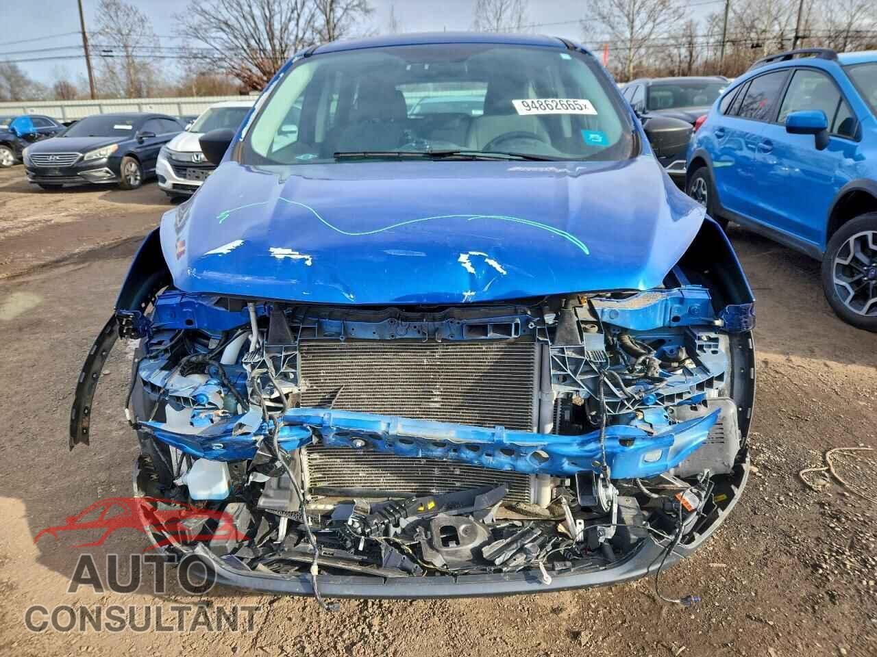 FORD ESCAPE 2017 - 1FMCU0F75HUC16948