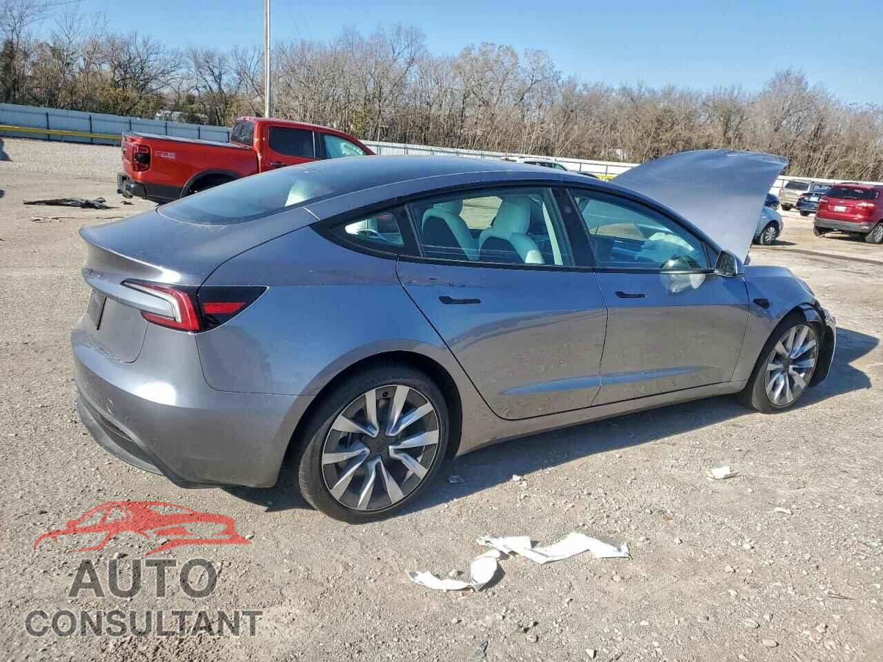 TESLA MODEL 3 2025 - 5YJ3E1EA2SF076409