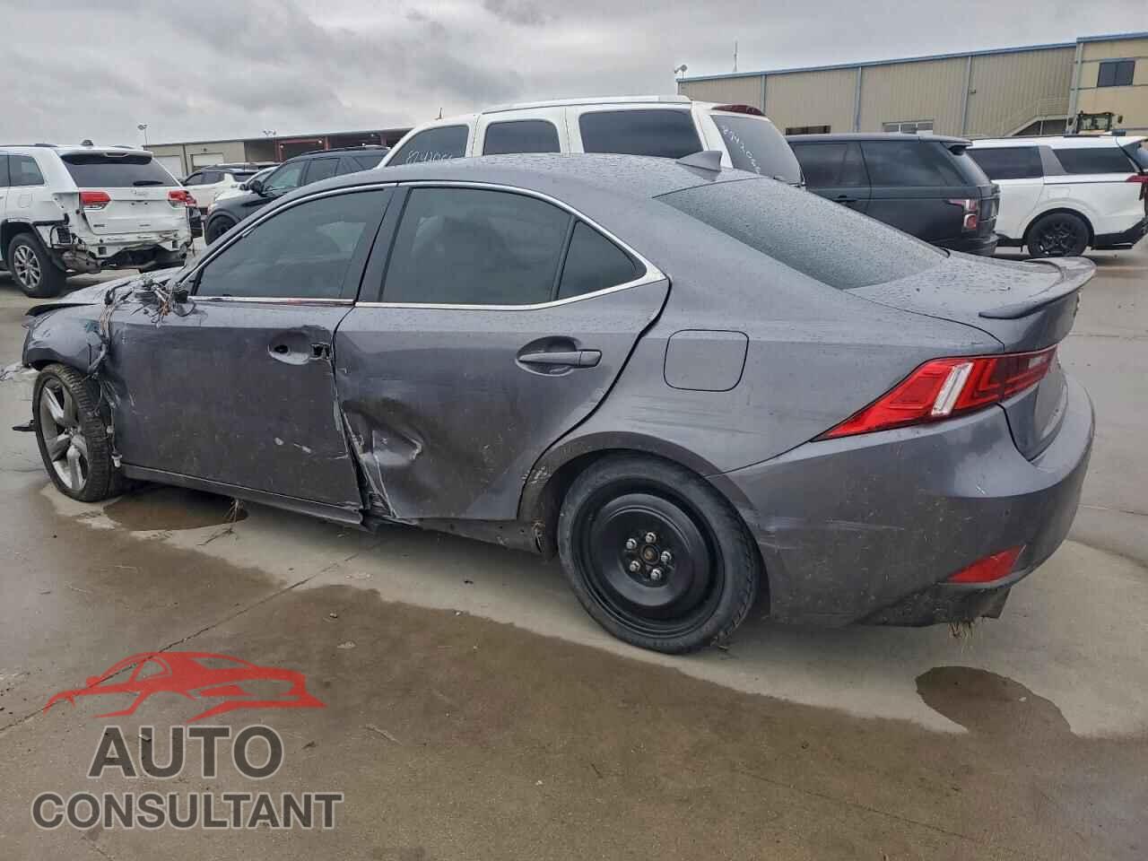 LEXUS IS 2014 - JTHBE1D29E5005427