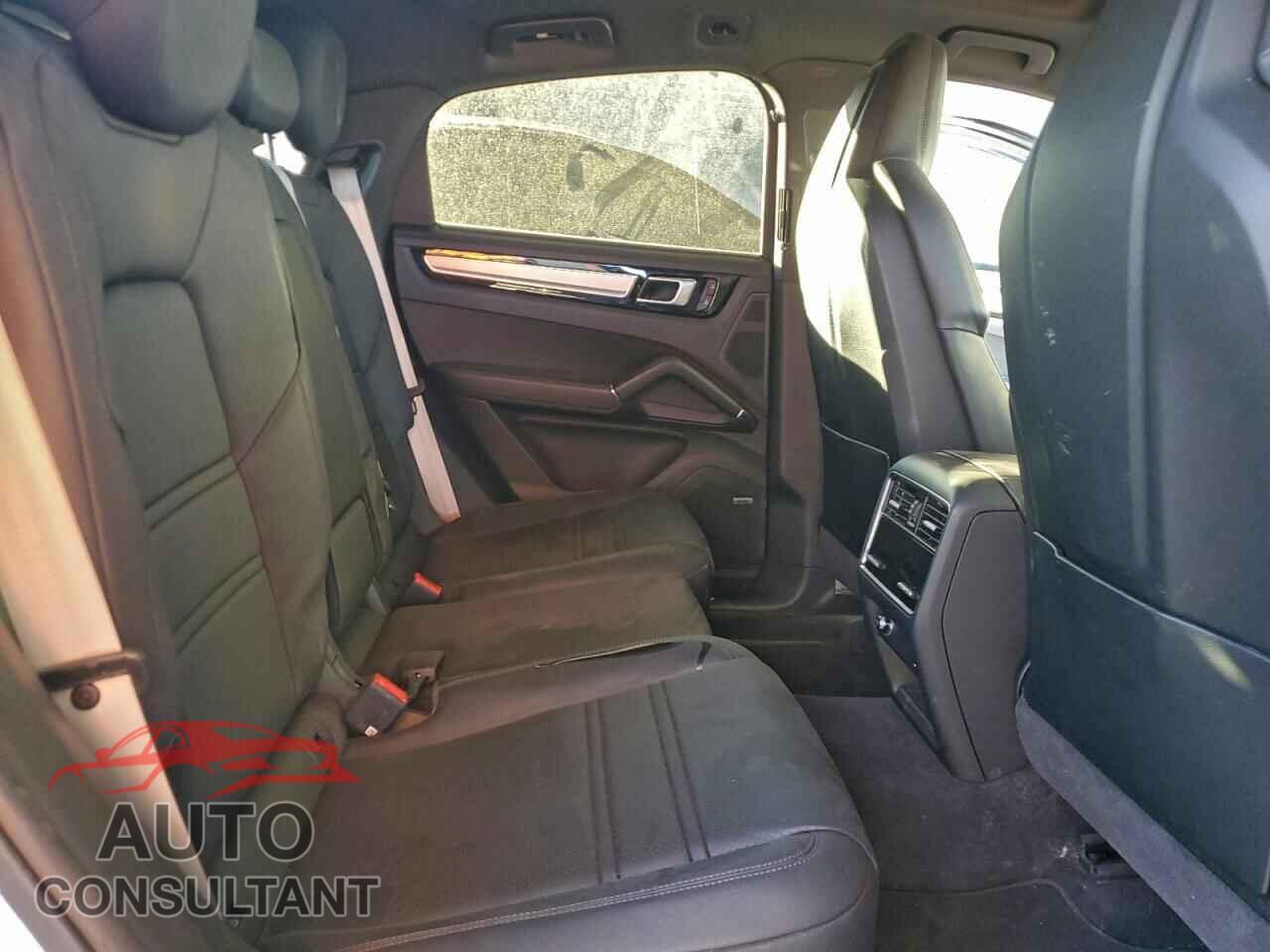 PORSCHE CAYENNE 2023 - WP1BE2AYXPDA28500