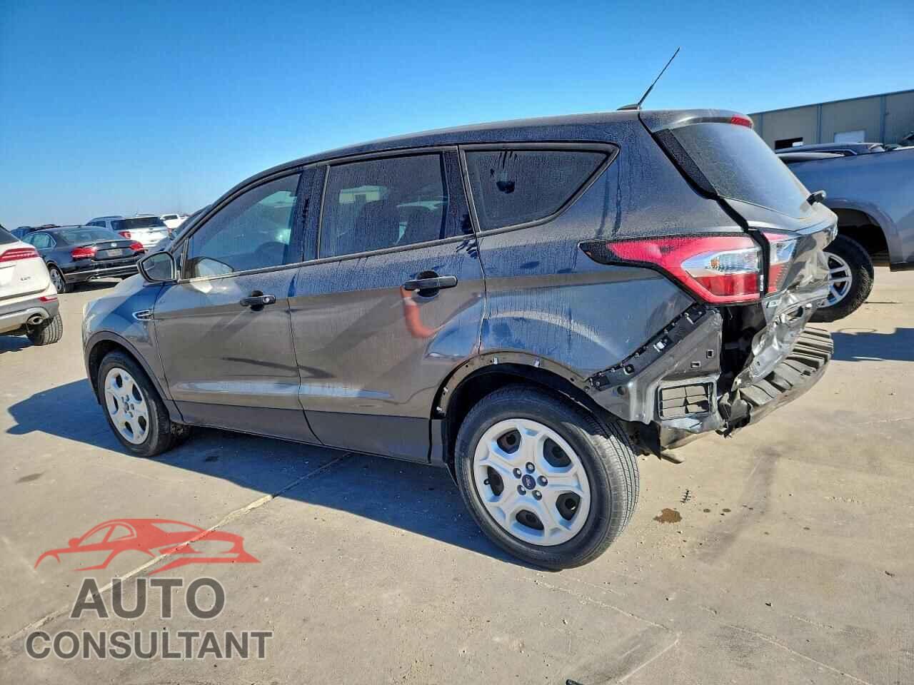 FORD ESCAPE 2017 - 1FMCU0F7XHUC00700