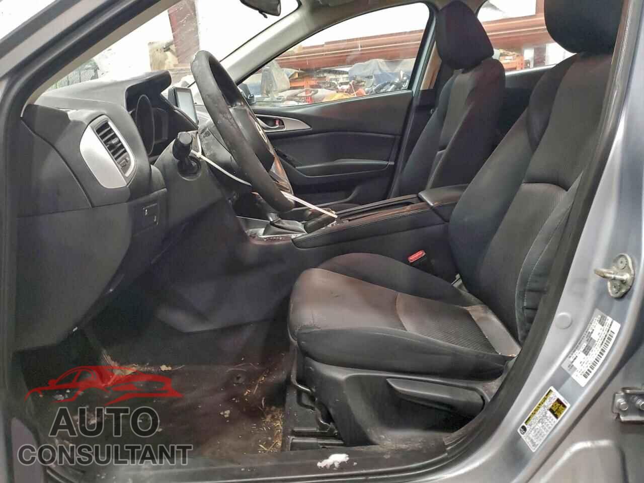 MAZDA 3 2017 - 3MZBN1K77HM104033