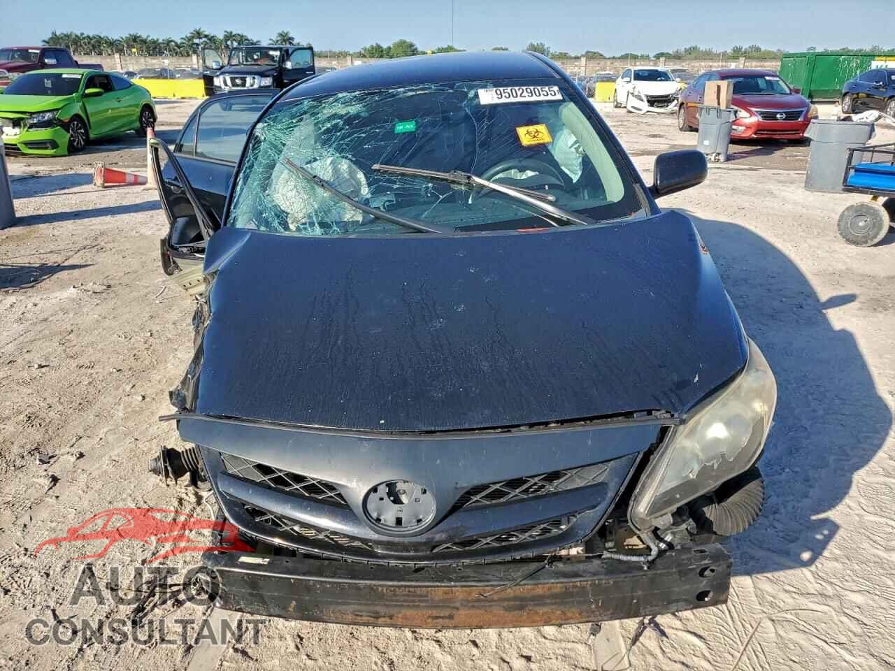 TOYOTA COROLLA 2013 - 2T1BU4EEXDC956087