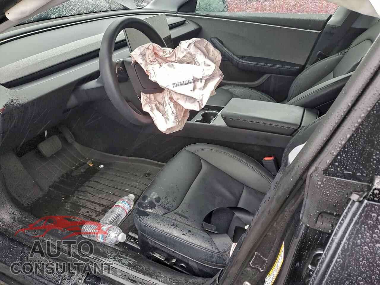 TESLA MODEL 3 2024 - 5YJ3E1EA5RF831479