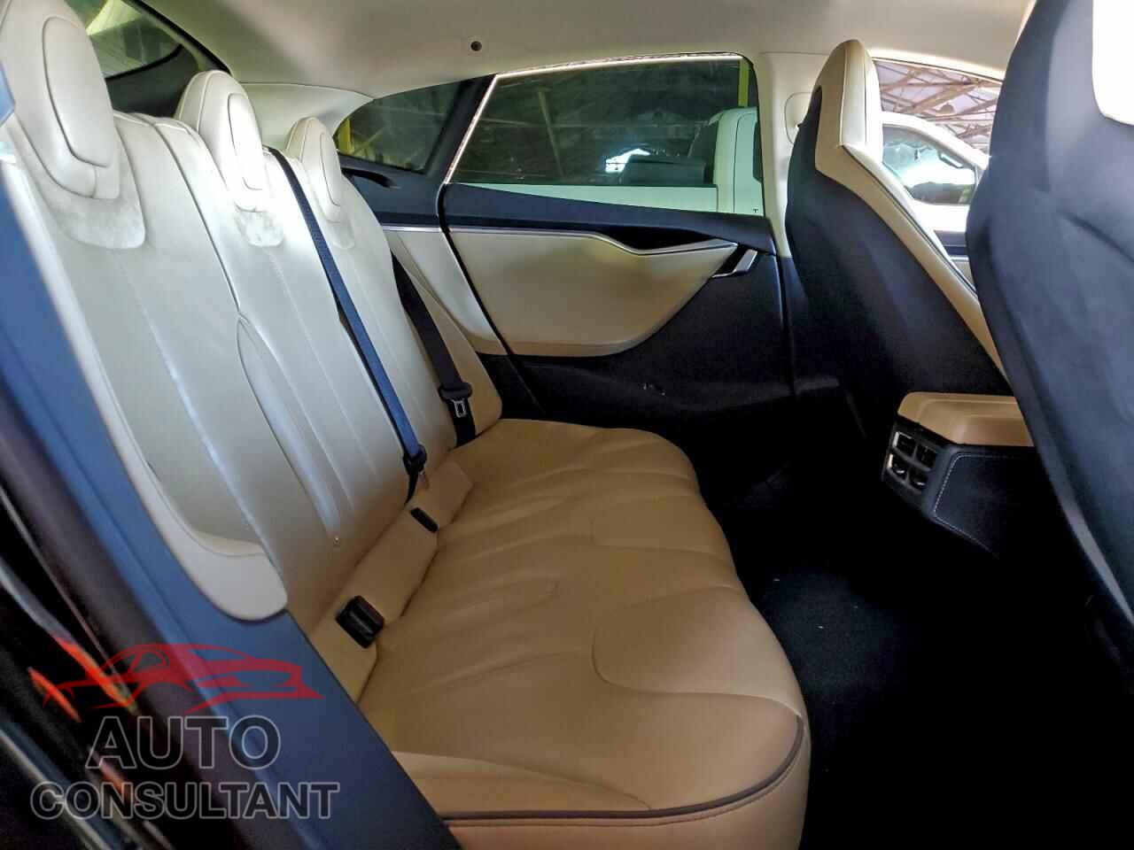 TESLA MODEL S 2013 - 5YJSA1DP3DFP24856