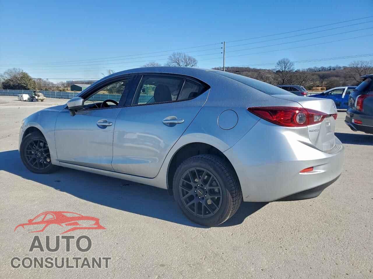 MAZDA 3 2018 - 3MZBN1U79JM164088
