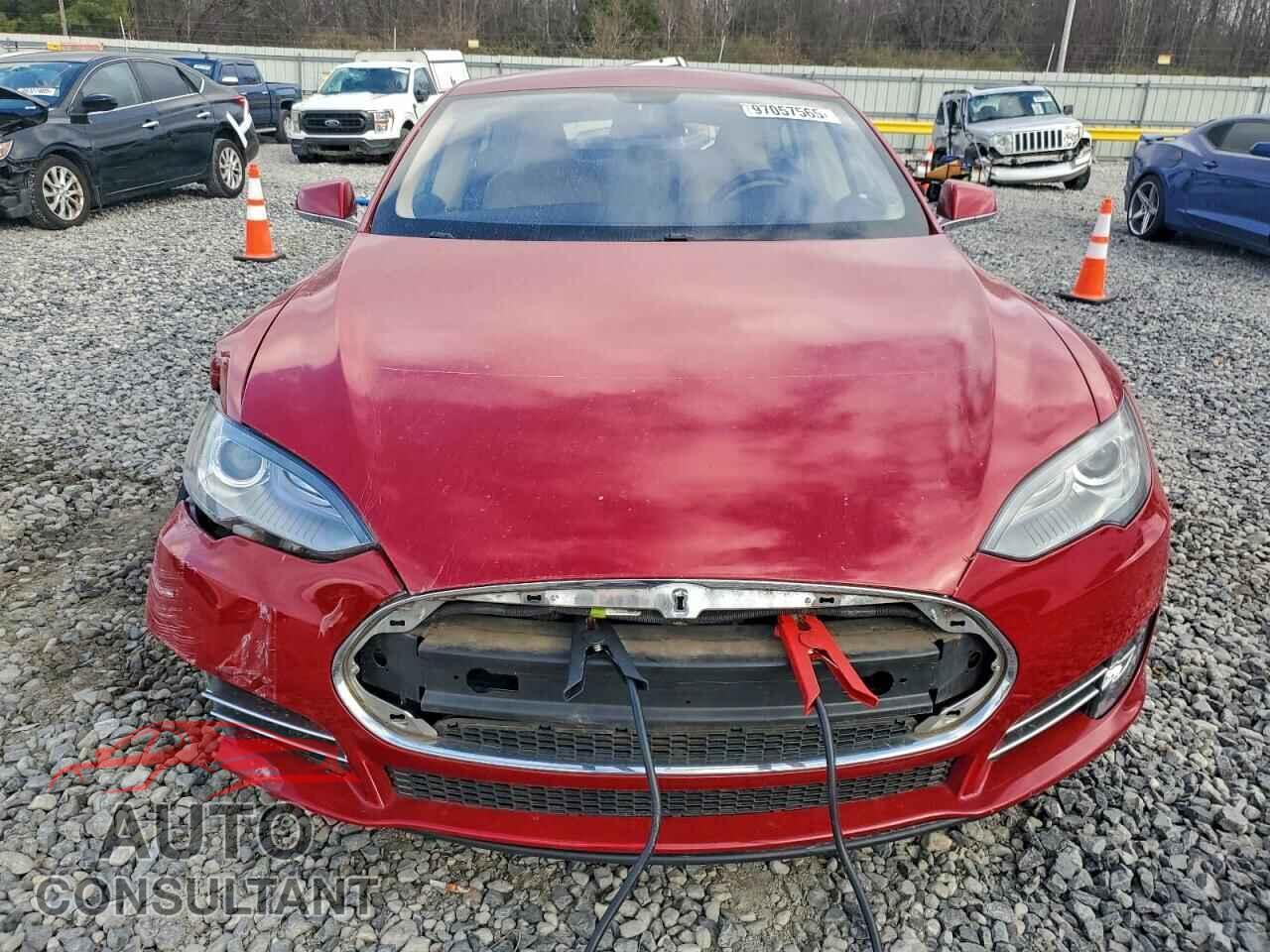 TESLA MODEL S 2013 - 5YJSA1DNXDFP09334