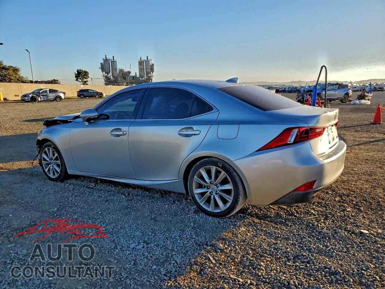 LEXUS IS 2014 - JTHBF1D24E5020799