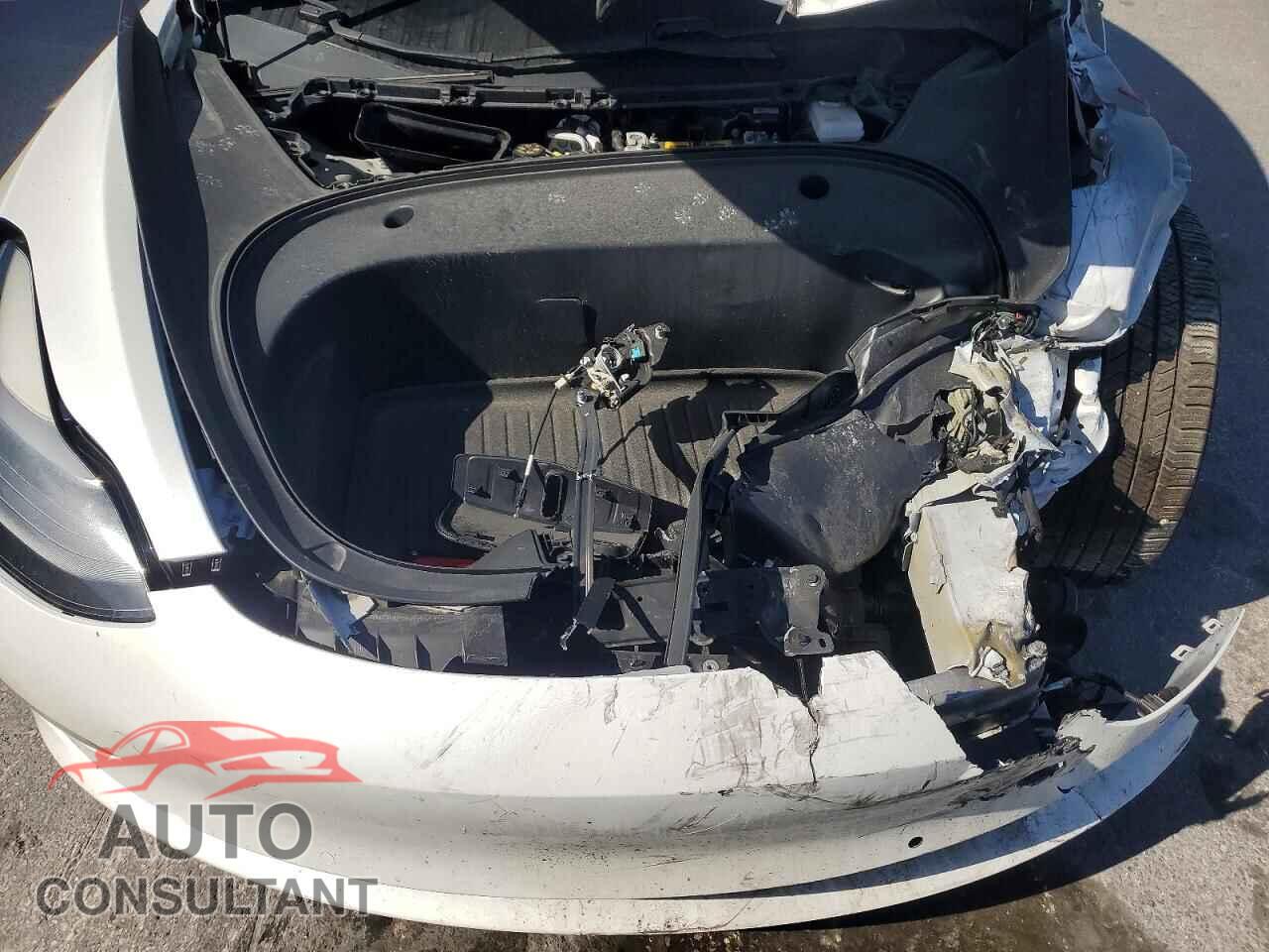 TESLA MODEL 3 2021 - 5YJ3E1EB0MF034123