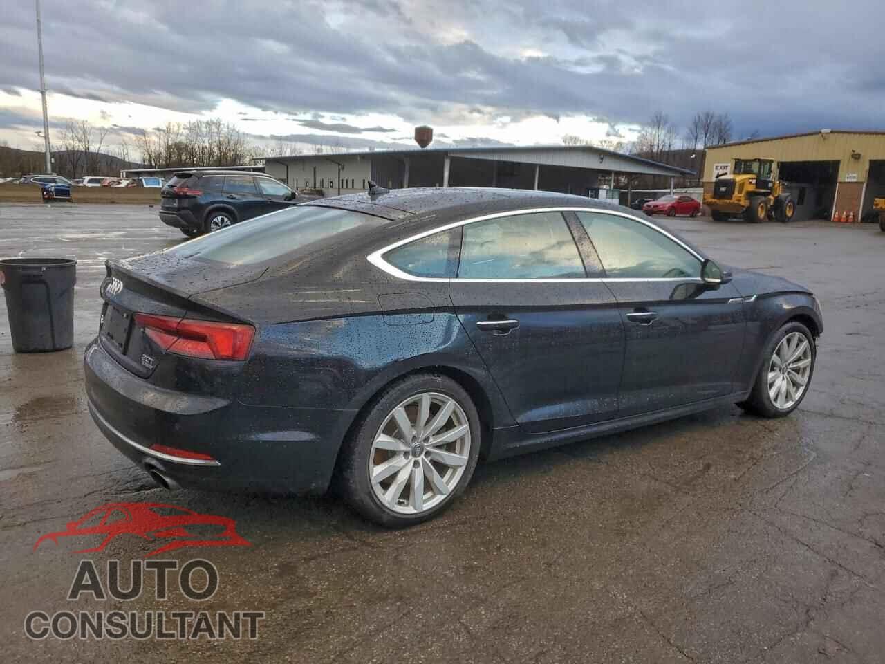 AUDI A5 2018 - WAUBNCF56JA076166