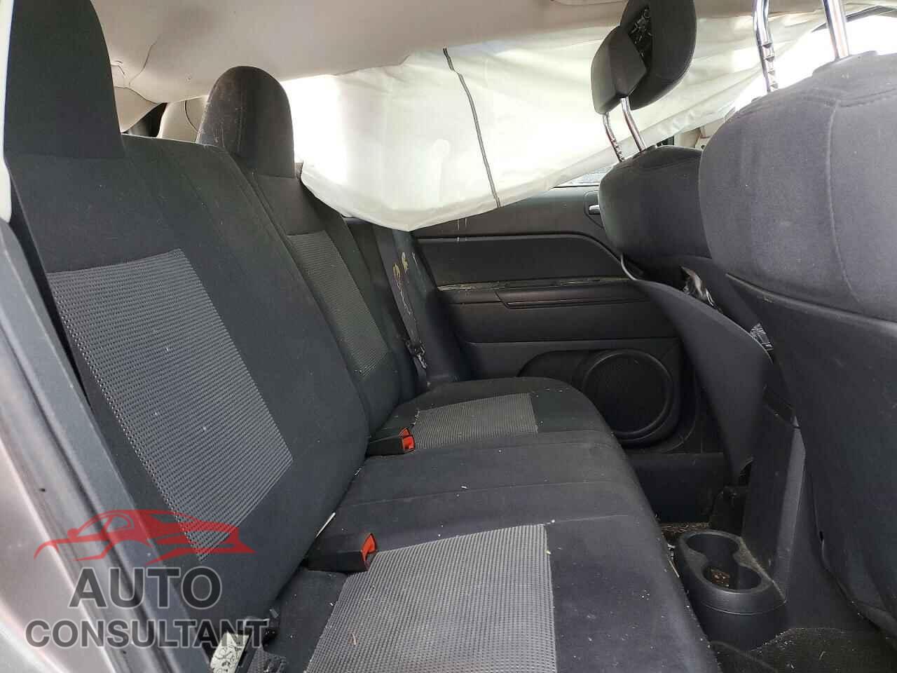 JEEP COMPASS 2011 - 1J4NF1FB2BD257962