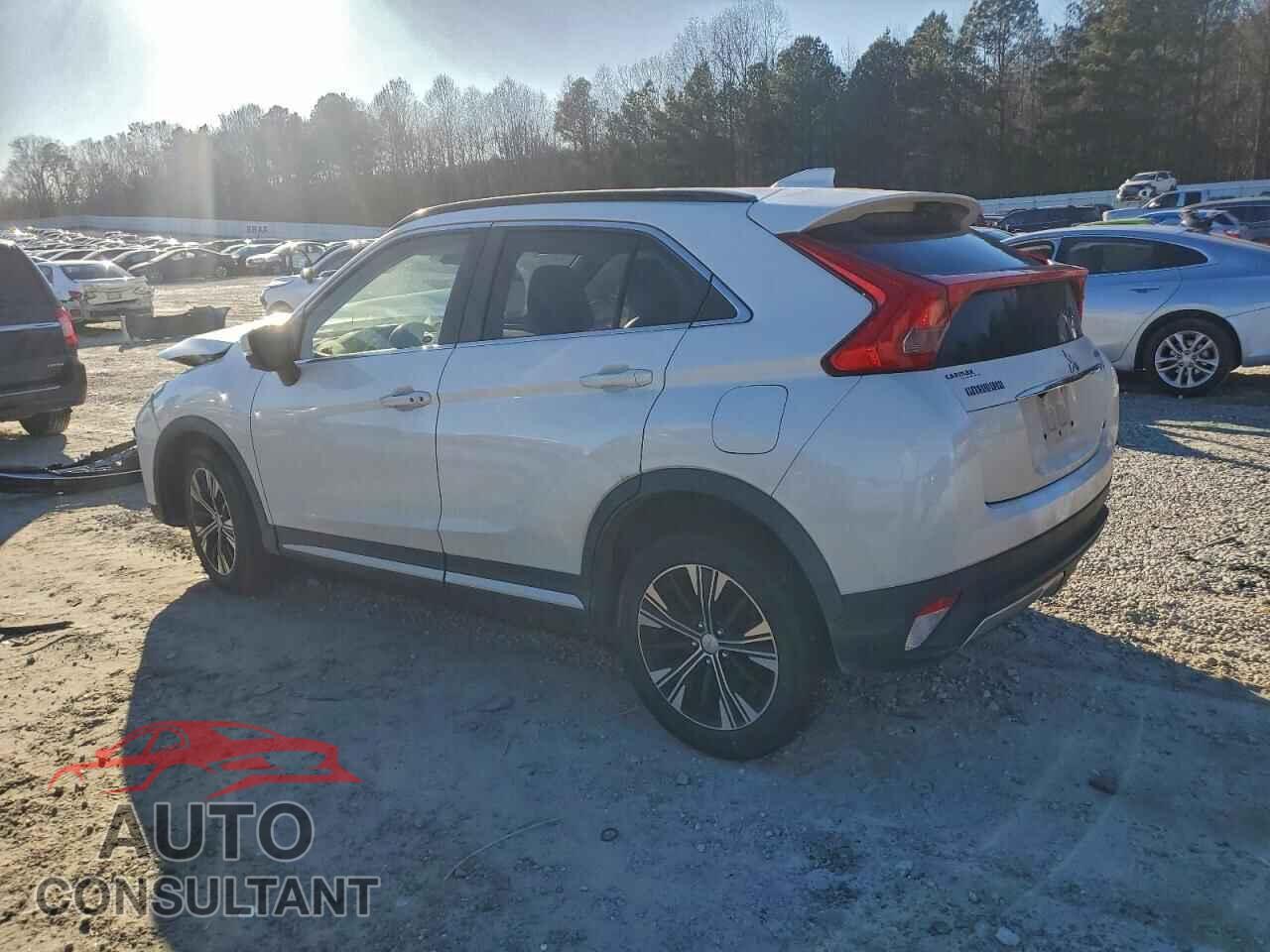 MITSUBISHI ECLIPSE 2018 - JA4AT5AA1JZ042376
