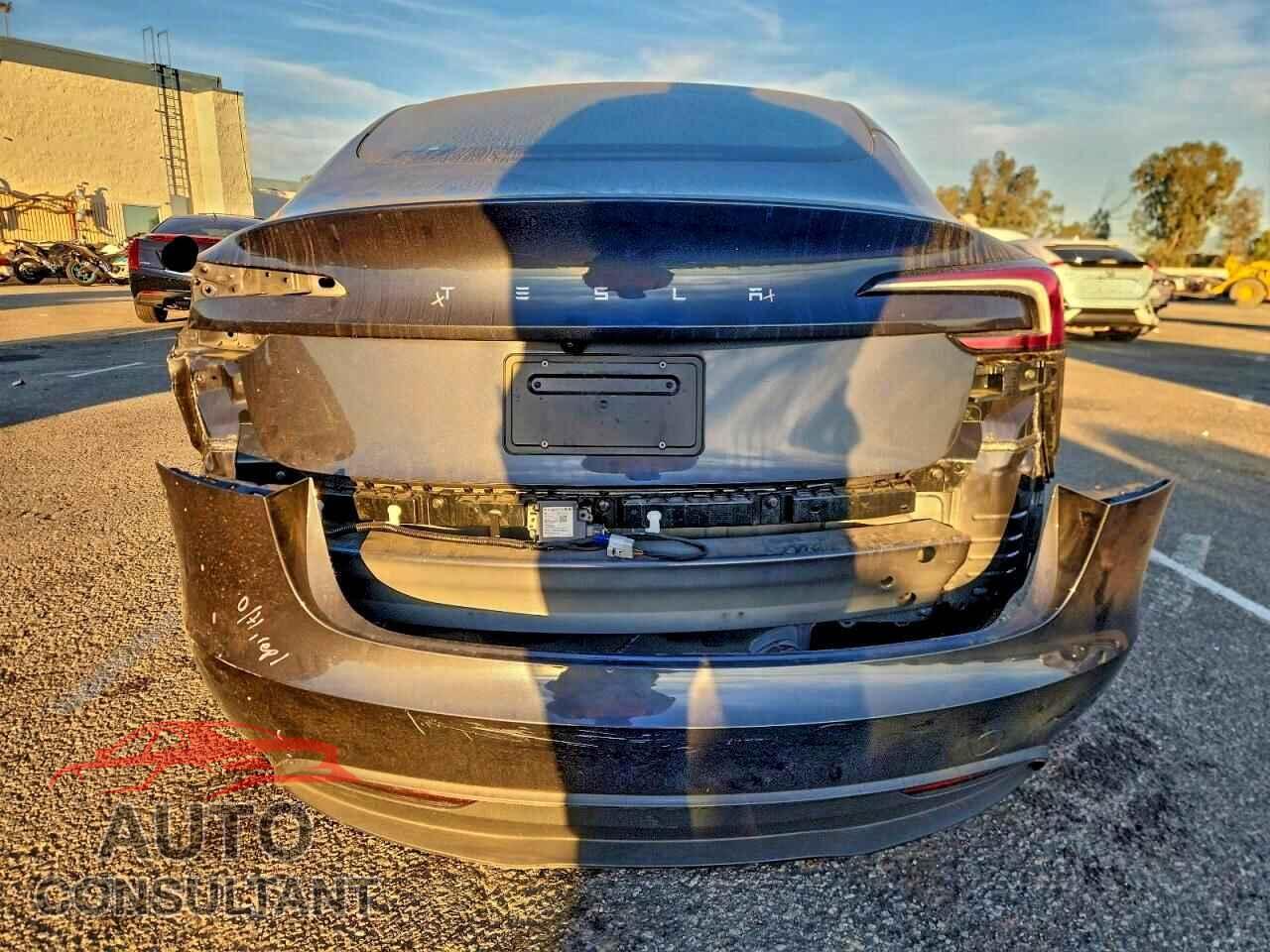 TESLA MODEL 3 2025 - 5YJ3E1EA9SF925211