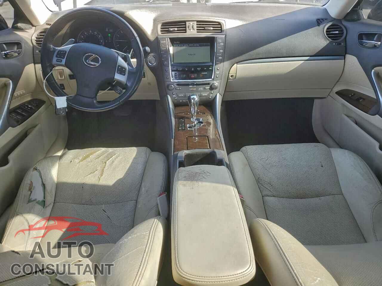LEXUS IS 2011 - JTHBF5C20B5138837