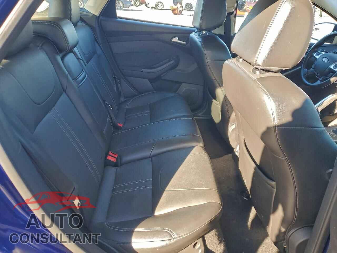 FORD FOCUS 2012 - 1FAHP3M25CL420096