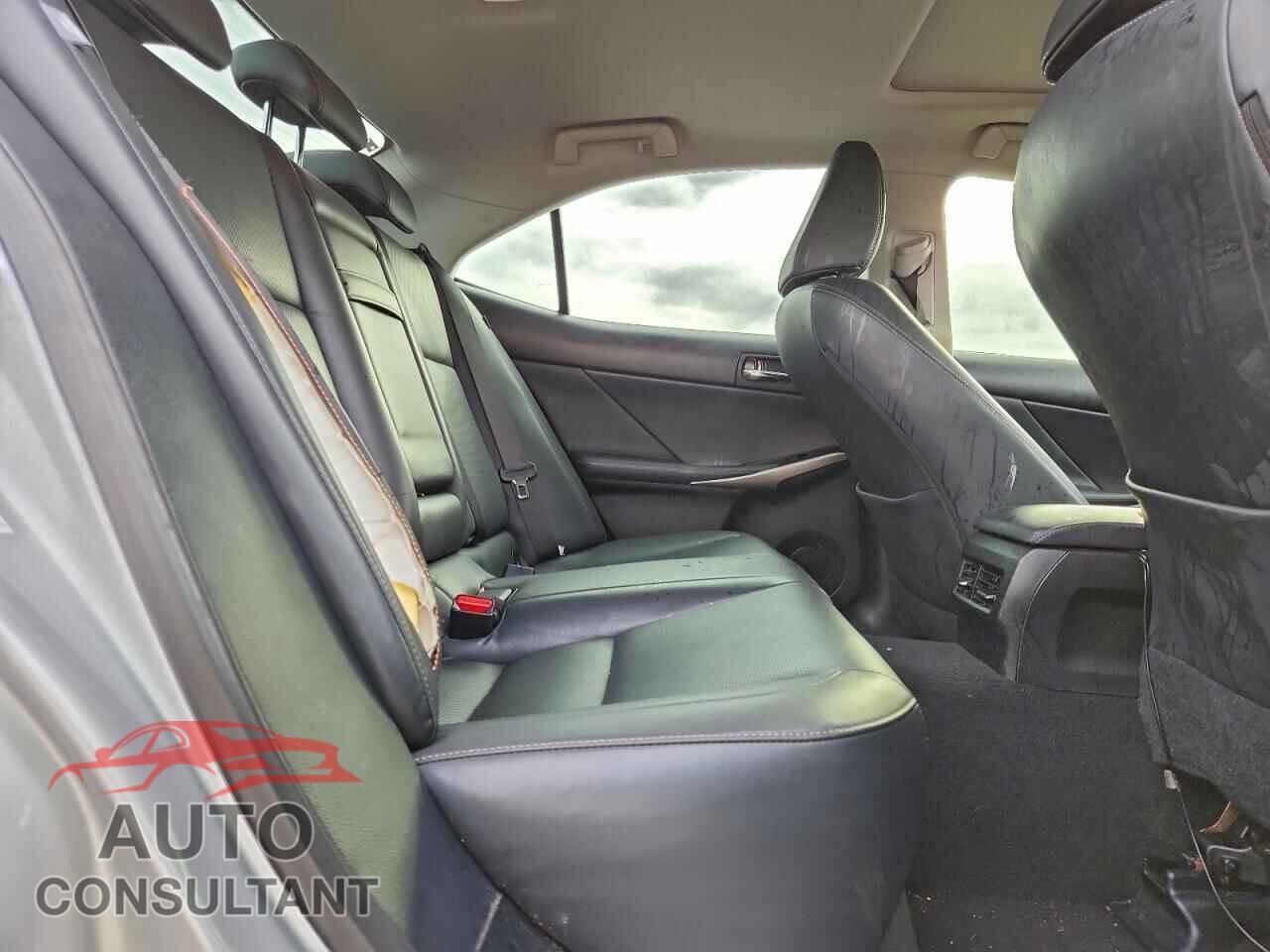 LEXUS IS 2015 - JTHCF1D28F5025994