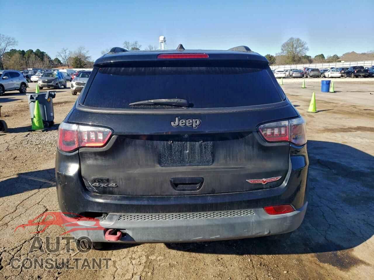 JEEP COMPASS 2019 - 3C4NJDDB4KT688399