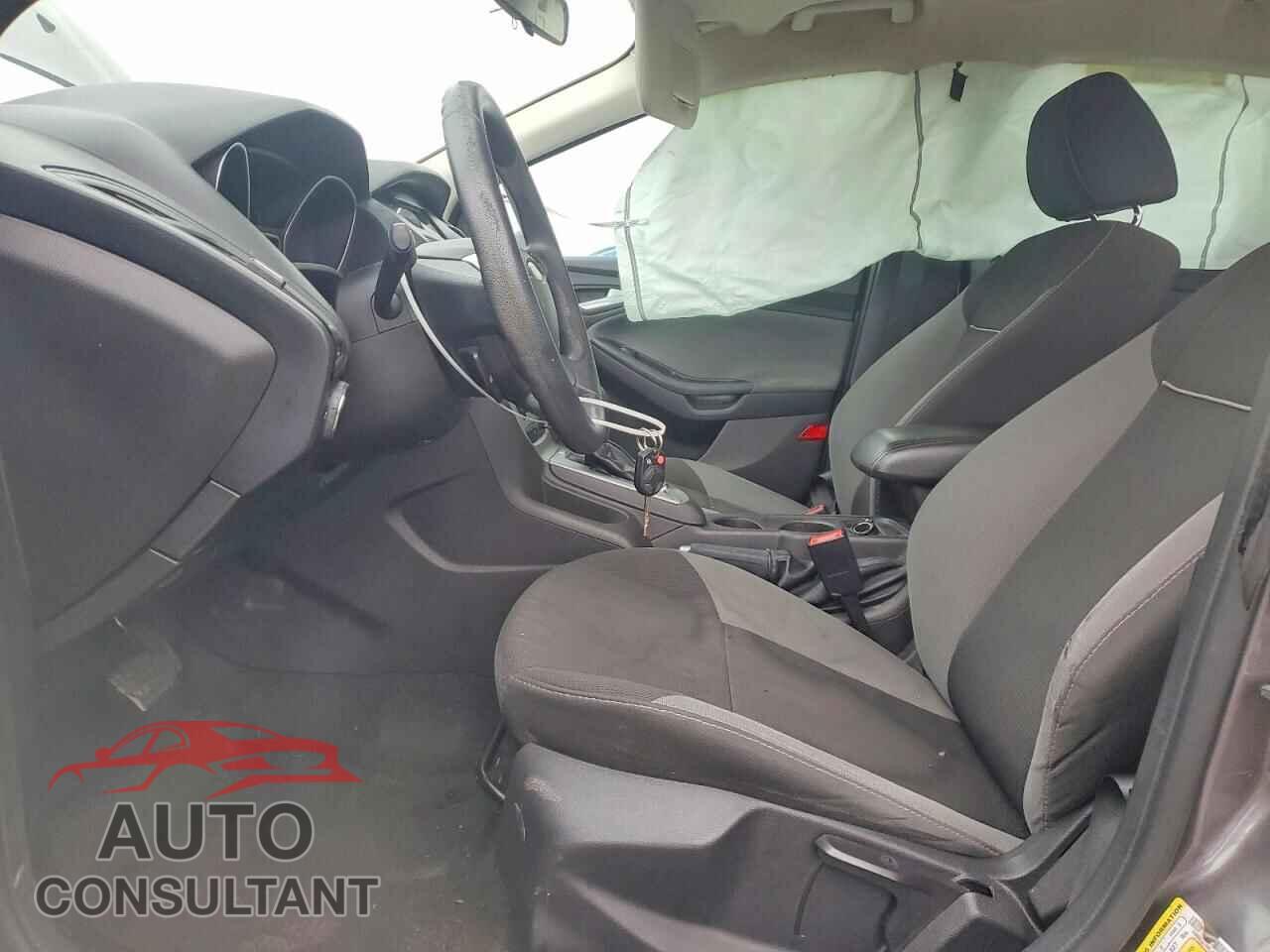 FORD FOCUS 2014 - 1FADP3F26EL203428