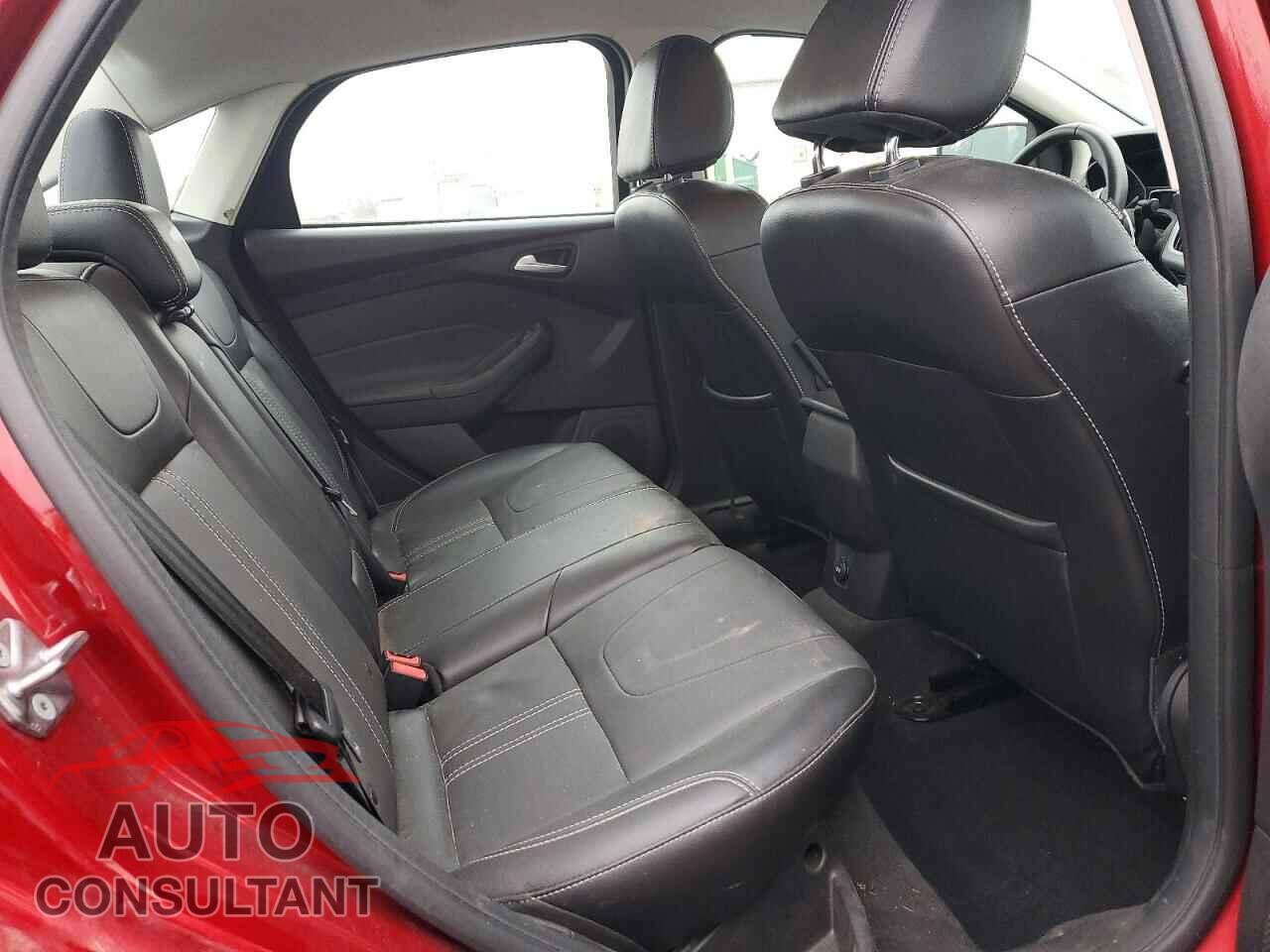 FORD FOCUS 2014 - 1FADP3F27EL398889