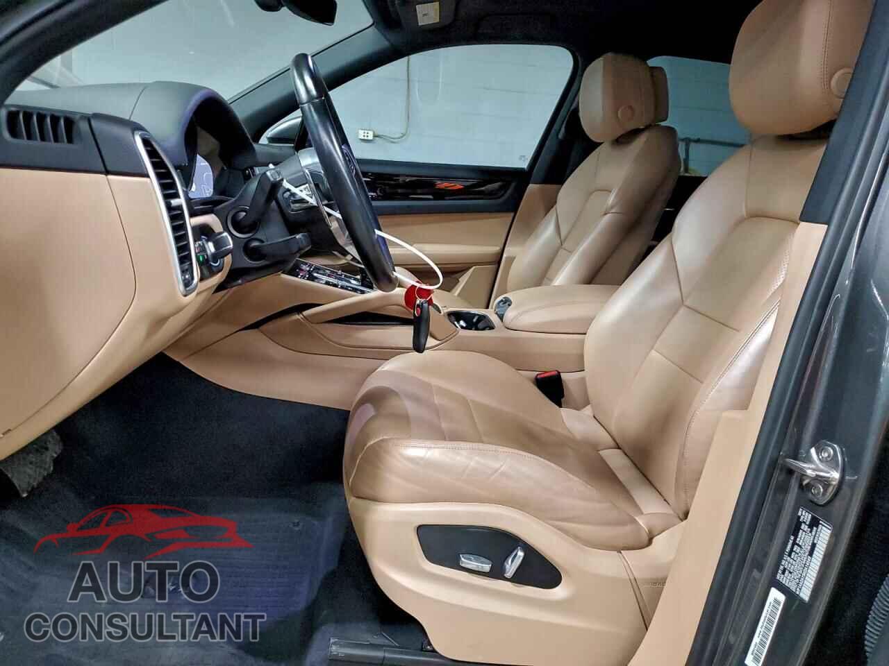 PORSCHE CAYENNE 2019 - WP1AA2AY3KDA14549
