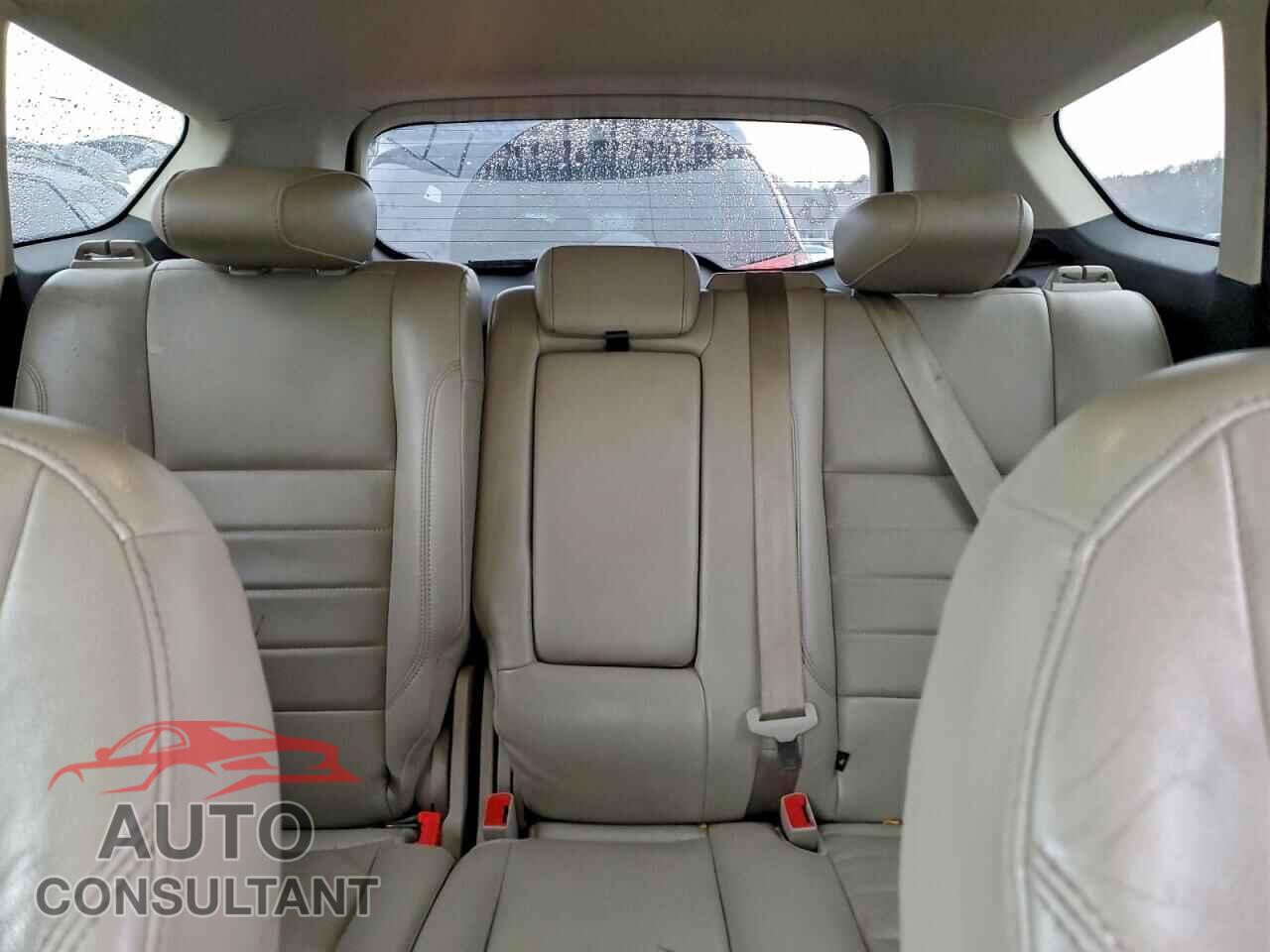 FORD ESCAPE 2015 - 1FMCU0J92FUC04536