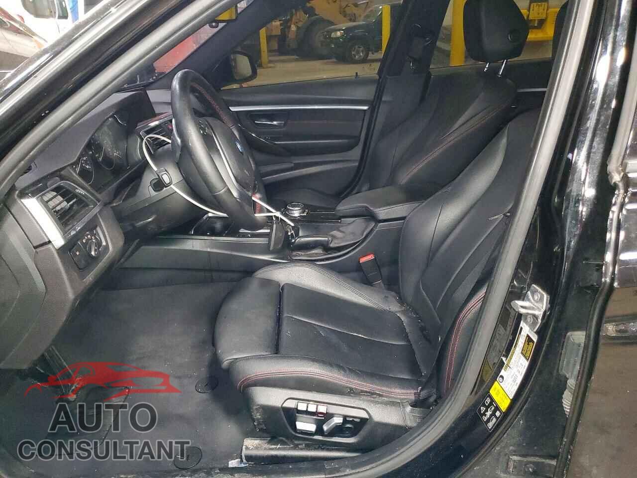 BMW 3 SERIES 2016 - WBA8E3G55GNU01304