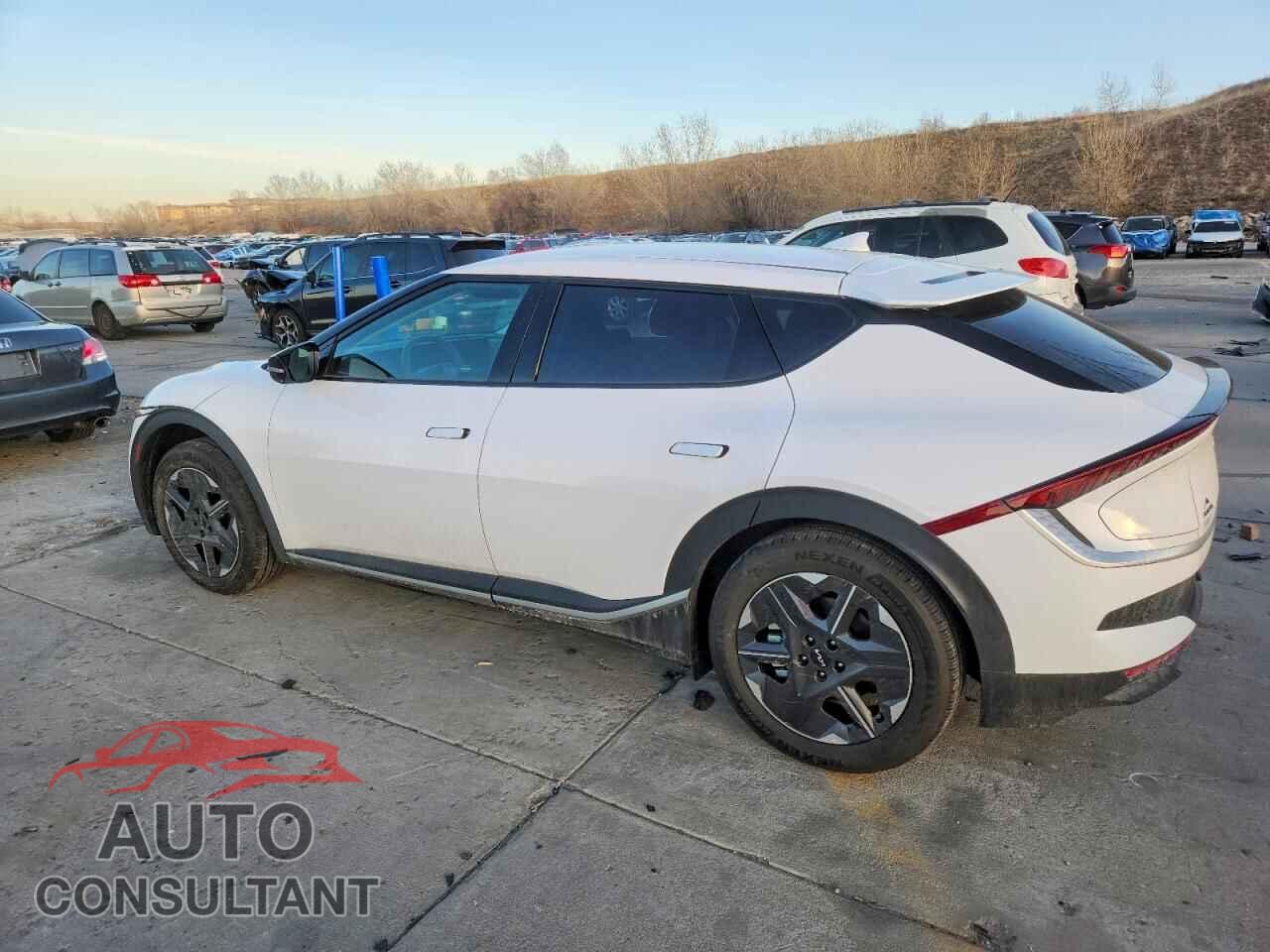 KIA EV6 LIGHT 2025 - 5XYC3DJC4SG008538