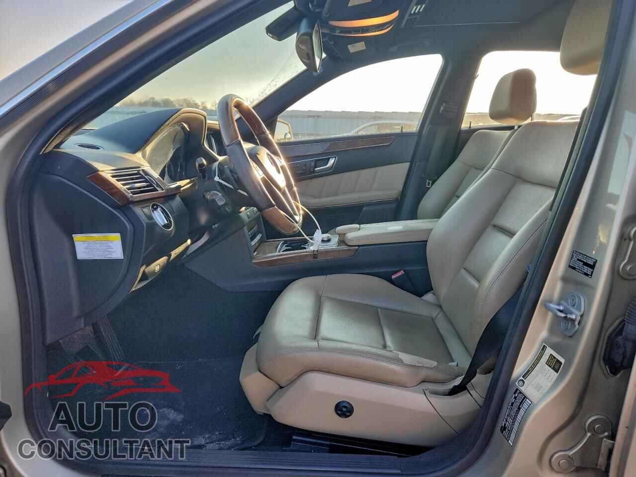 MERCEDES-BENZ E-CLASS 2012 - WDDHF5KB3CA627017