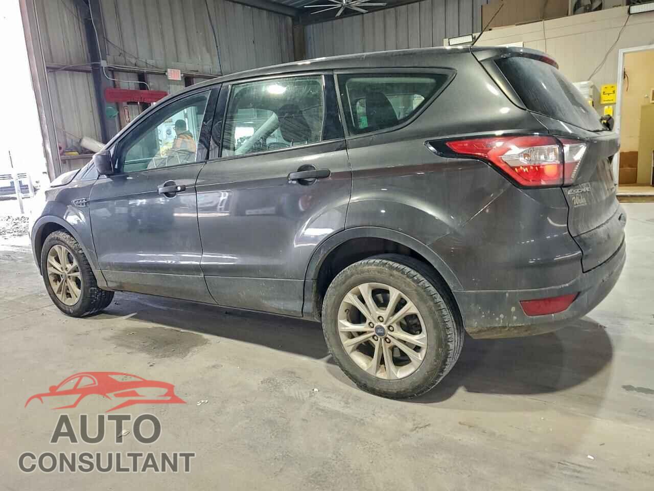 FORD ESCAPE 2018 - 1FMCU0F73JUD00370
